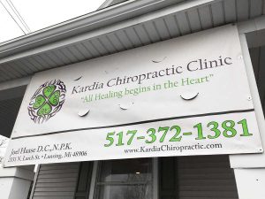 banner-exterior-chiropractor-7424-cc